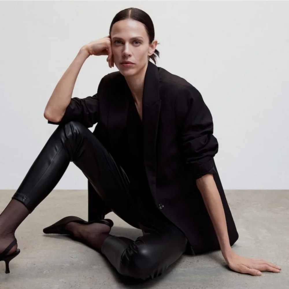 MANGO Faux leather leggins - Picture 3 of 4